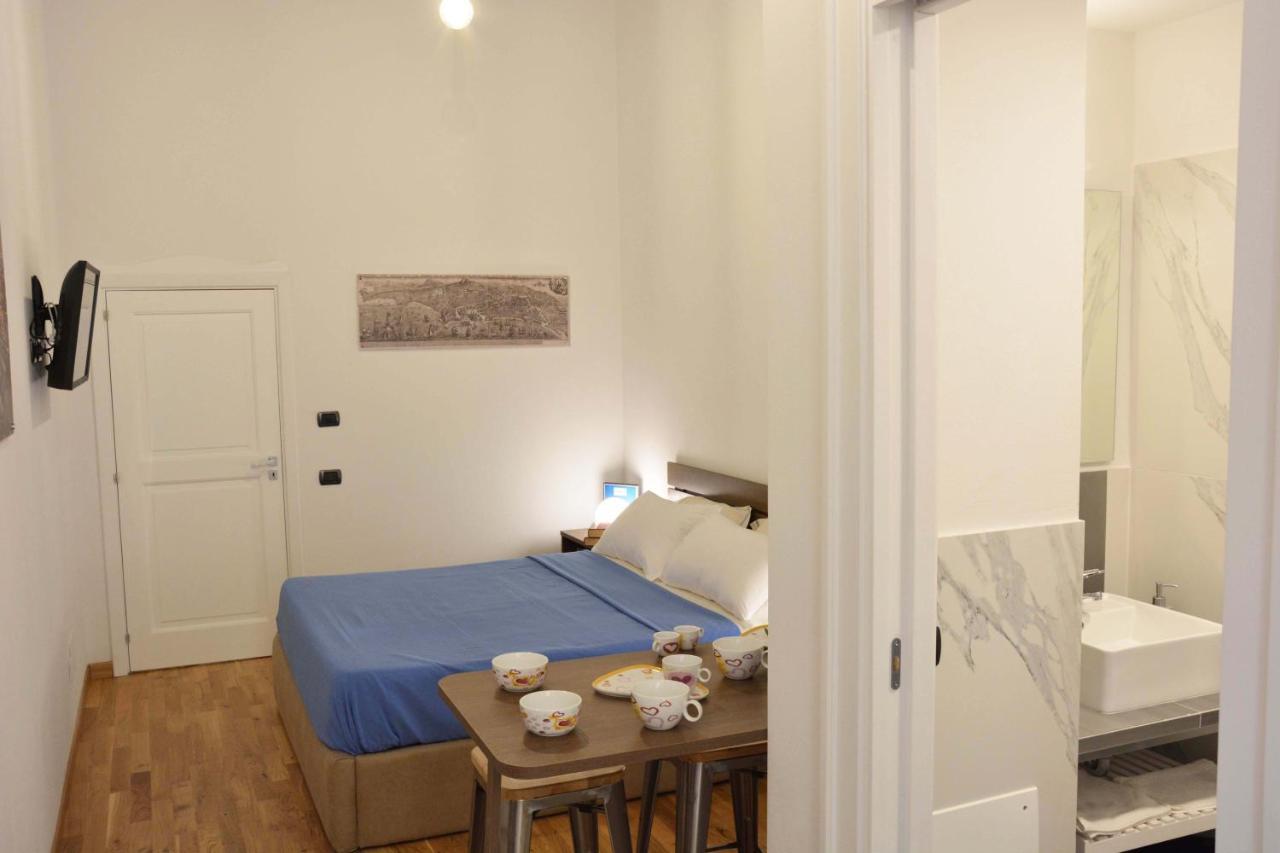 Domus Studio 25 Bed & Breakfast Napoli Dış mekan fotoğraf