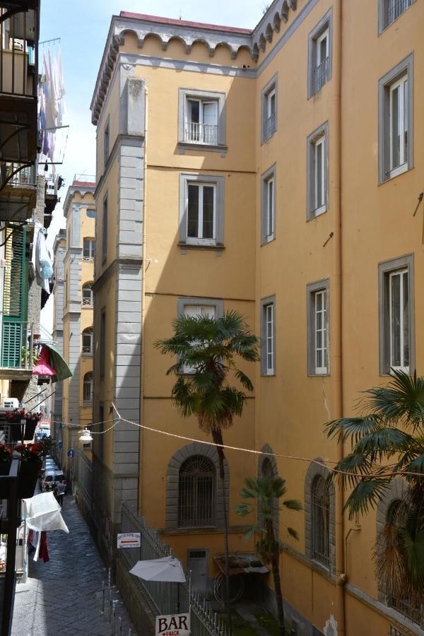 Domus Studio 25 Bed & Breakfast Napoli Dış mekan fotoğraf