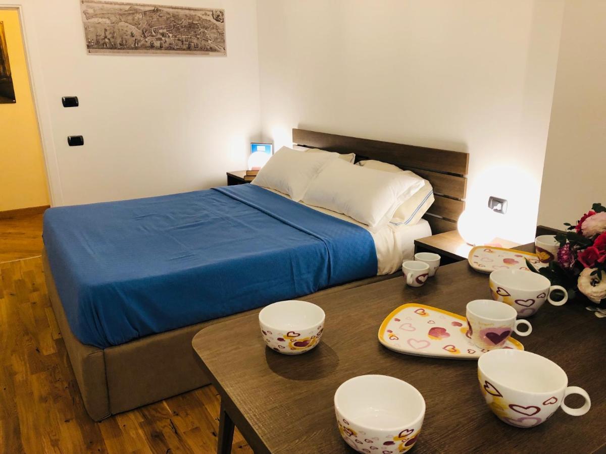 Domus Studio 25 Bed & Breakfast Napoli Dış mekan fotoğraf