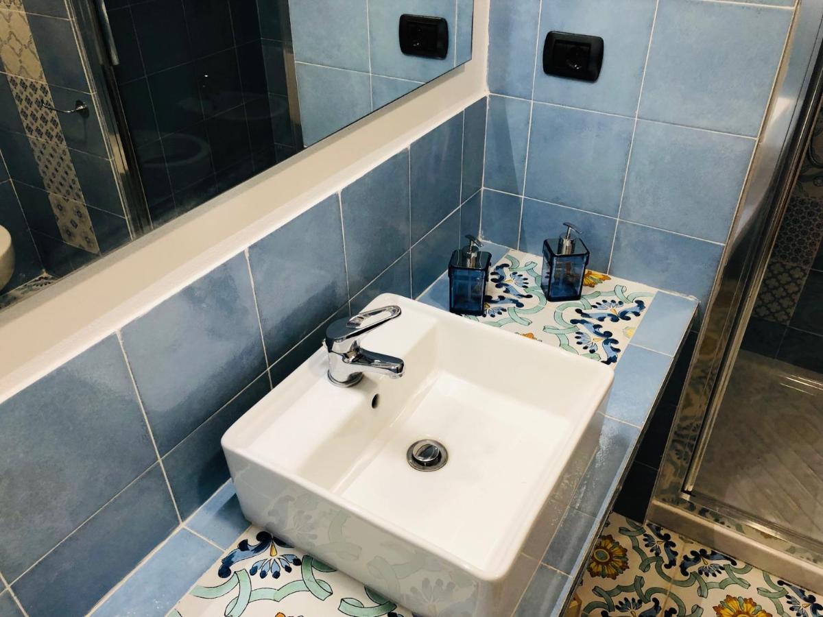 Domus Studio 25 Bed & Breakfast Napoli Dış mekan fotoğraf