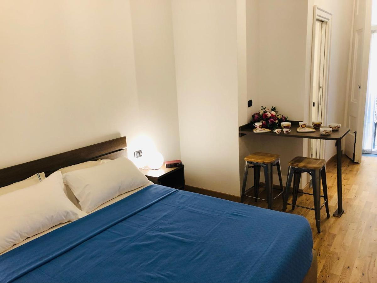 Domus Studio 25 Bed & Breakfast Napoli Dış mekan fotoğraf
