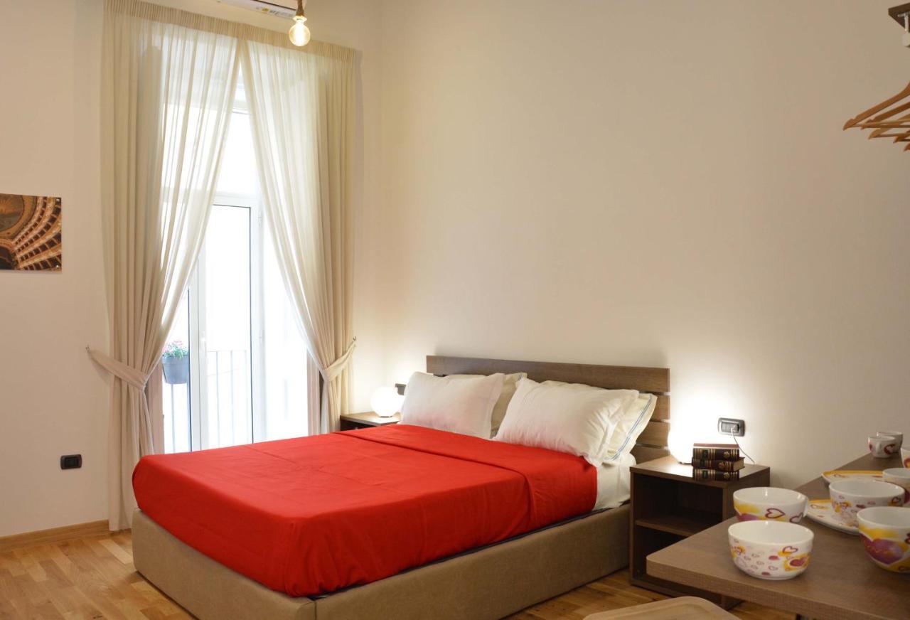 Domus Studio 25 Bed & Breakfast Napoli Dış mekan fotoğraf