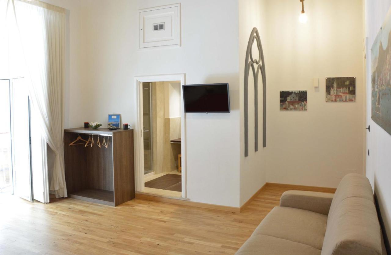 Domus Studio 25 Bed & Breakfast Napoli Dış mekan fotoğraf